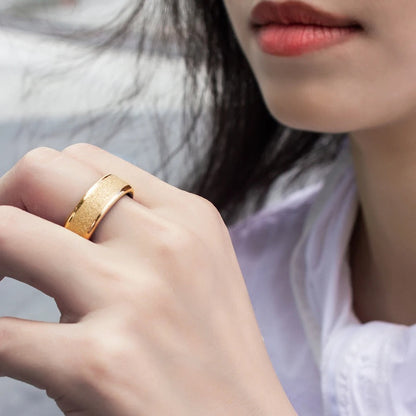 Smart Ring with Charging Case